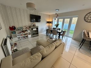 Photo 9- click for photo gallery